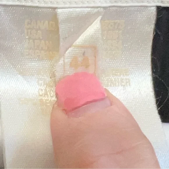 Escada Elegant Black Blazer - Picture 4 of 7